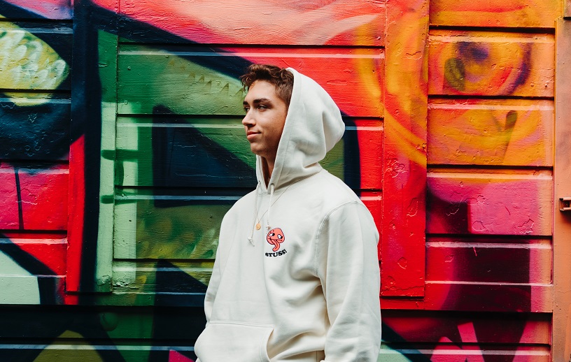 10 Cara Mencuci Hoodie yang Benar di Rumah