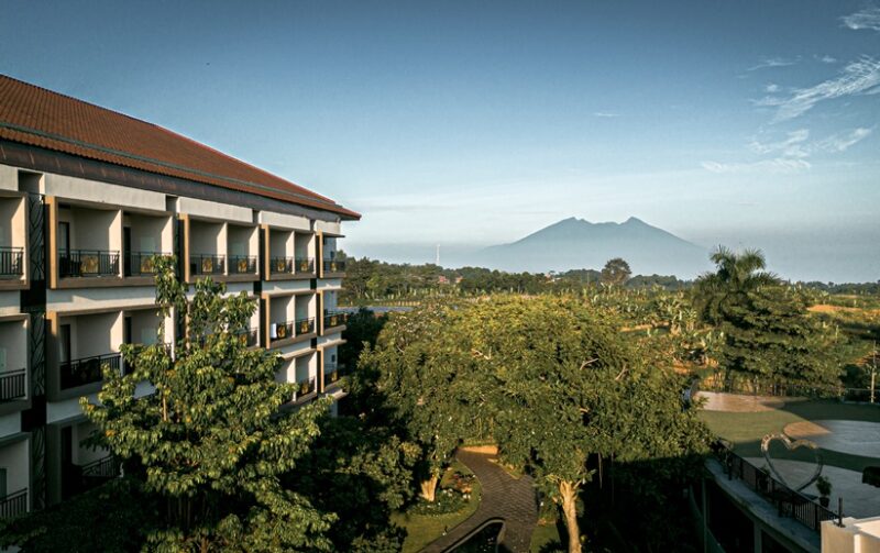 Sumber Foto: The Green Peak ARTOTEL Curated